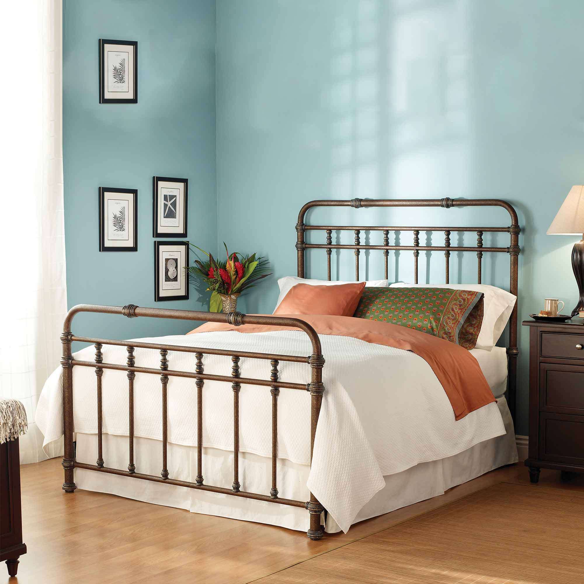 Laredo Iron Bed by Wesley Allen - Image 14